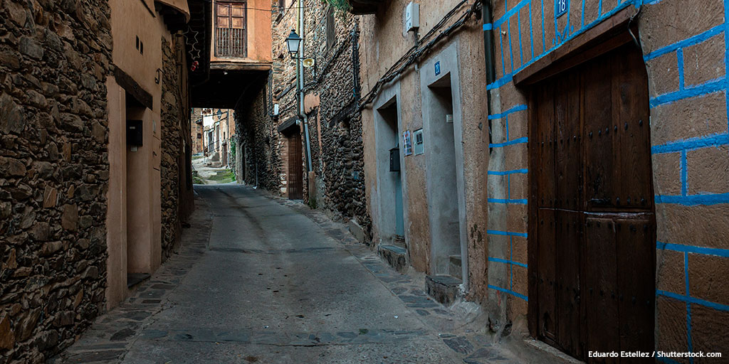 EspanaEnLatam's tweet image. Uno de los pueblos más bonitos de #España te espera en la provincia de #Cáceres. ¿Has paseado ya por las calles de #RobledilloDeGata? Este pueblo tradicional  te enamorará.

👉bit.ly/3QLnTJ4

#TeMerecesEspaña #VisitSpain #SpainRuralTourism @Extremadura_tur