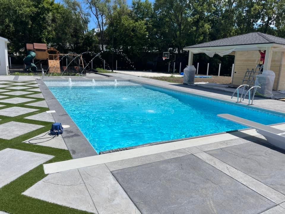 TaraPoolLife's tweet image. This stunning Oasis install was the perfect touch of color in this backyard! Check out these awesome photos from Kelly Builds Pools LLC! 

#oasis #taraliner #vinylpool