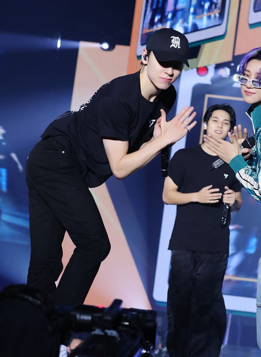 vernon content tweet media
