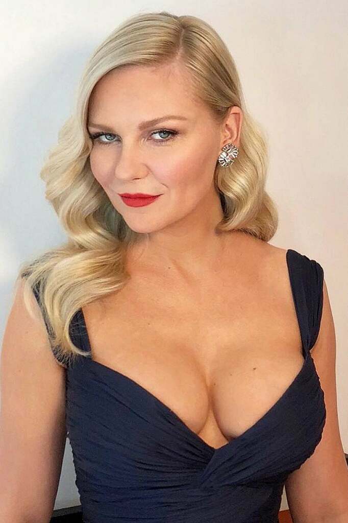 wow on Twitter "Kirsten dunst"