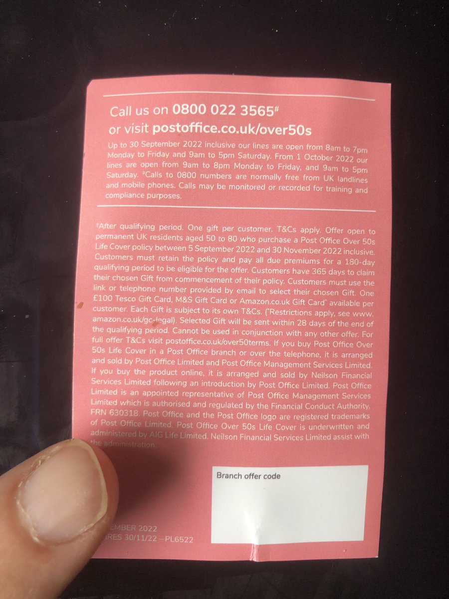 ThegardenerRob's tweet image. @PostOffice please consider the audience for your tiny leaflets and minuscule small print #Over50 #failingeyesight. . My life size finger nail offered for scale 🤦🏻‍♂️👴🏻