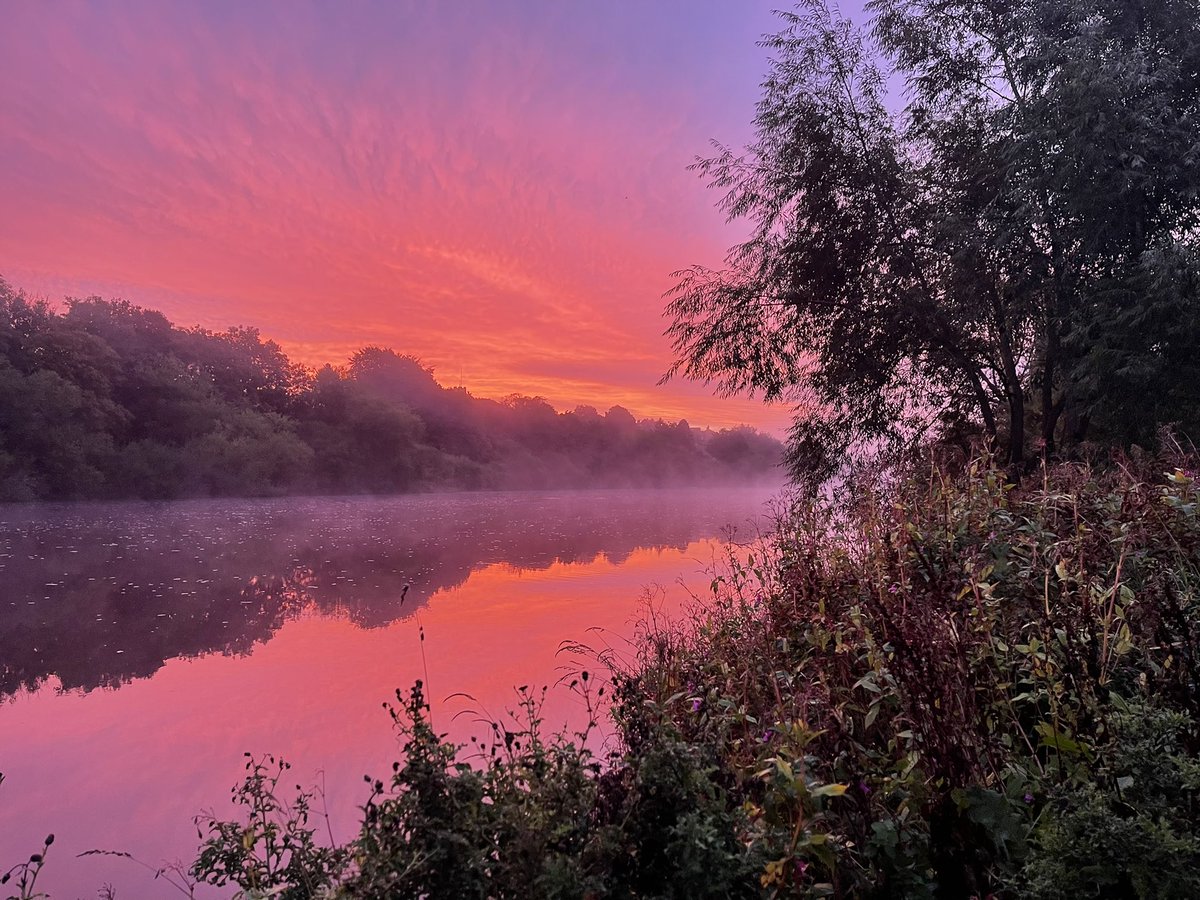 Beautiful sunrise this morning along the River Tyne