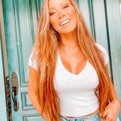 KIANA TOM on Twitter: "#NewProfilePic"