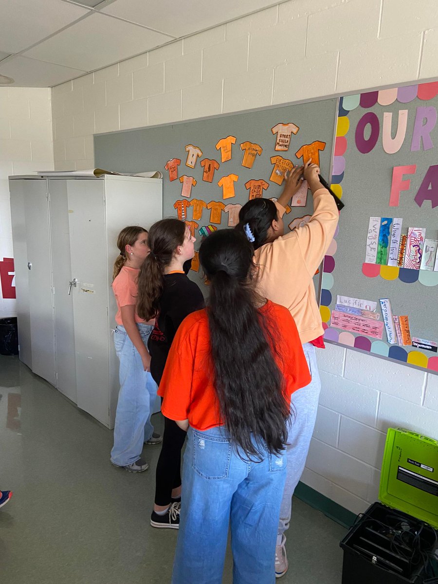 A little late to post, but last Friday, (National Day for Truth and Reconciliation), Gr.7 Social Studies students discussed the lasting impacts of residential schools. <a href="/SacredHeartOCSB/">Sacred Heart Catholic High School</a> <a href="/ocsbindigenous/">OCSB Indigenous Ed</a>  #OrangeShirtDay