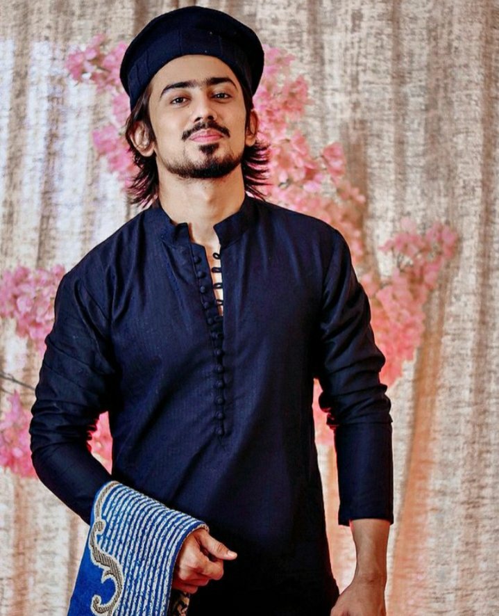 Addy_Hunk's tweet photo. Chaudhavin ka chand ho ya Aftaab
Ho jo bhi ho tum khuda ki Kasam lajawaab ho...✍️
@adnaanshaikh18 #07team 
#addylovers https://t.co/Qg1MpnLjHr