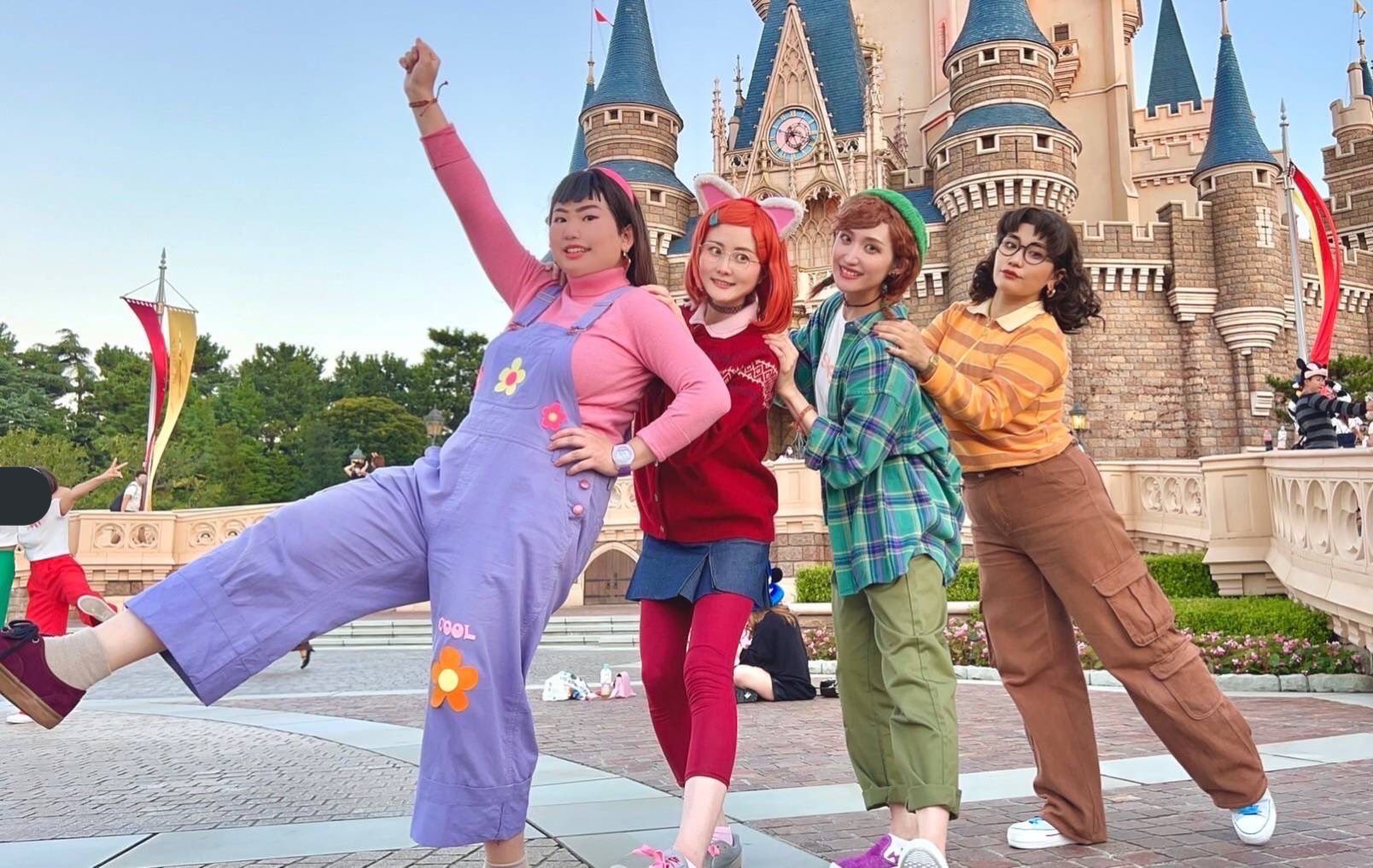 ディズニー仮装　私ときどきレッサーパンダ　ミリアム 衣装セット 新品】私ときどきレッサーパンダメイメイ大人サイズL