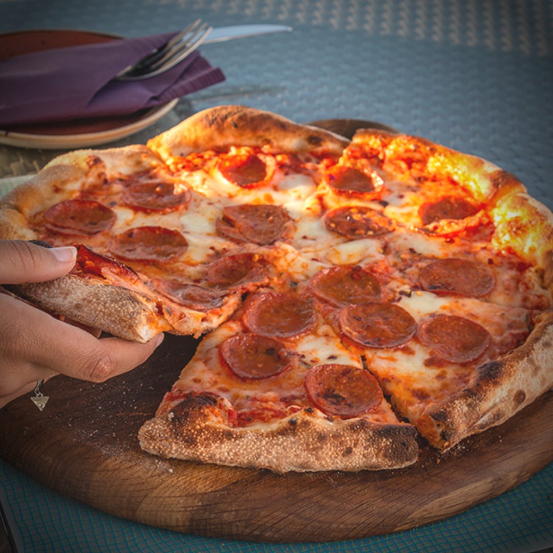 GrandMill_MCT's tweet photo. Pizza Mondays are back. Enjoy freshly baked Pizza from OMR 2.200 every Monday at at Mazaj Terrace from 6 pm - 9 pm.

For more info call or Whatsapp +968 974 33203 .

#Pizza #Mazaj https://t.co/Dm1wA09NYF