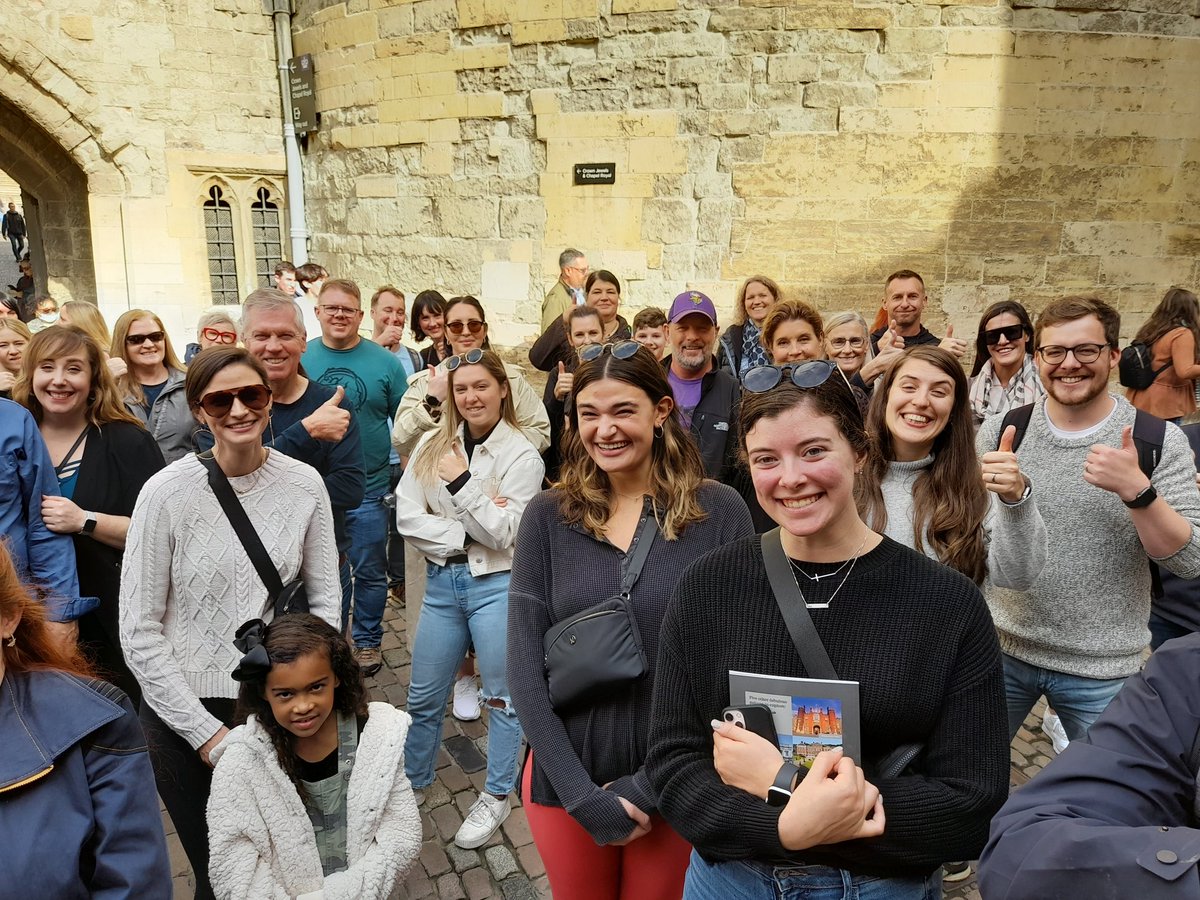 ExBeefeaterDave's tweet photo. A great bunch of people joined me for my 1 o'clock tour @TowerOfLondon 🏰 today.  I hope you all have a great day out with us 😀 https://t.co/2w1LoyzFhi