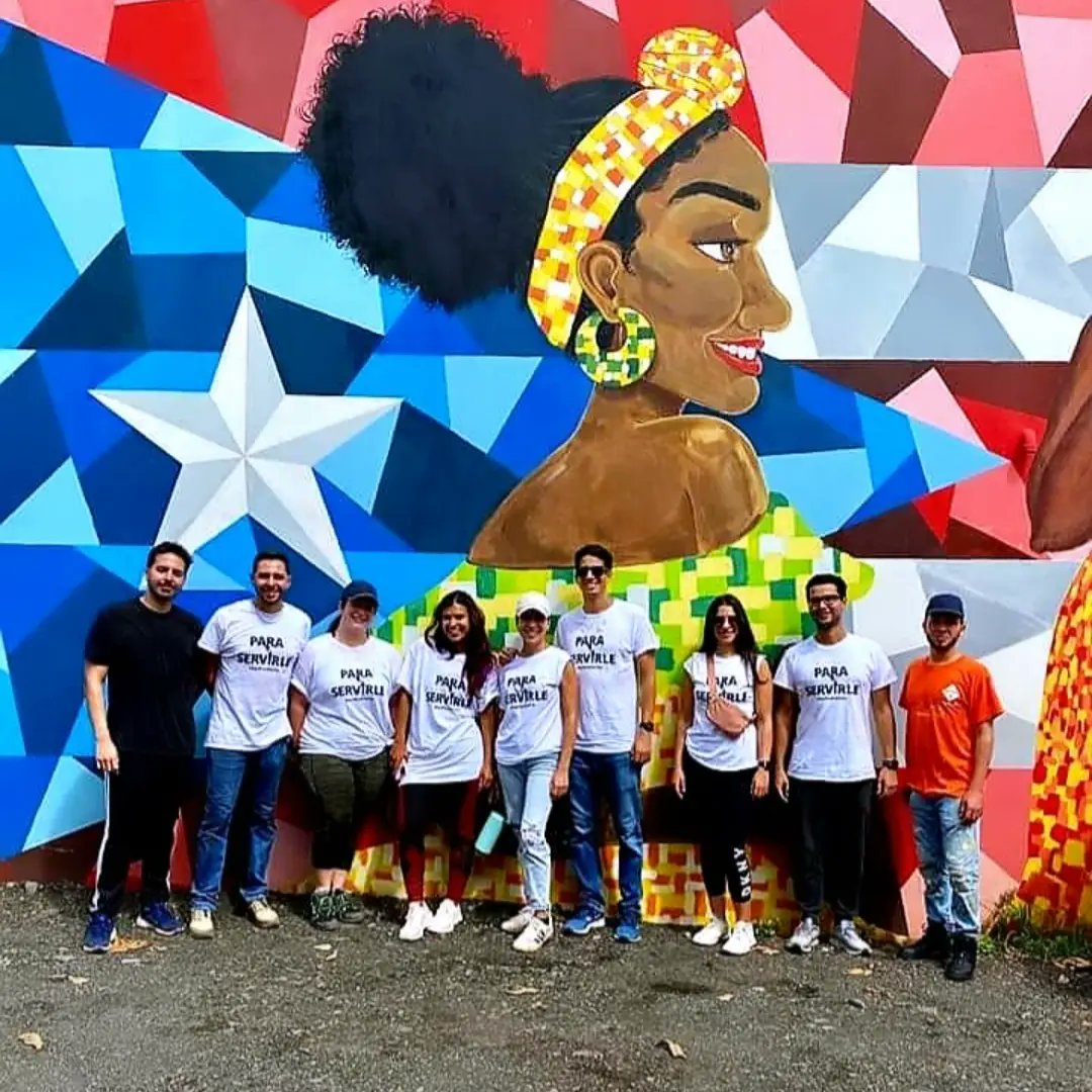 brigadaspr's tweet photo. #Fiona 💪🇵🇷 Sembrando esperanza en nuestras Comunidades.🏡 En una maravillosa colaboración con @TechosPaMiGente, @paraservirlepr En Acción: Día de Servicio, @camarar0ja, y con el apoyo de @WalmartAction 🏝 #brigadaspr 🙌♻️🌳🇵🇷🌎
¡Seguimos!
ATH Móvil:/ BrigadasComunitarias https://t.co/1tIpHBusoq