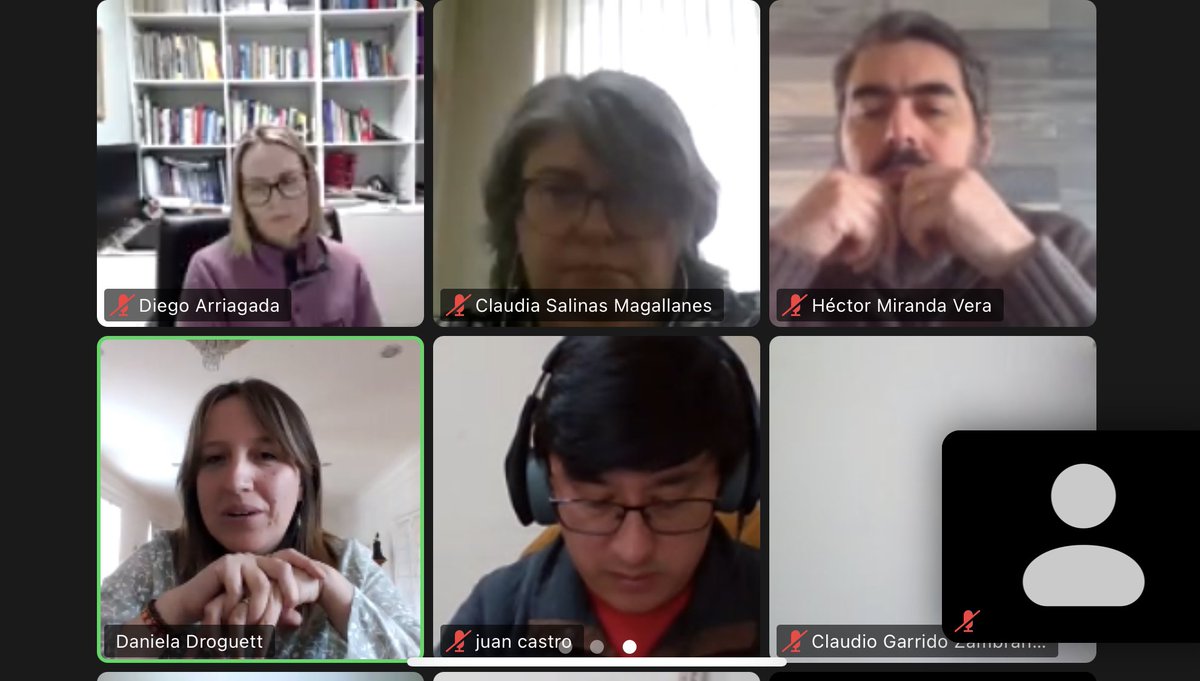 MMAMagallanes's tweet photo. Comienza Webinar “Valorización de los Residuos Orgánicos, Experiencias y Desafíos desde Cabo de Hornos”, organizado por la Municipalidad de Cabo de Hornos. Seremi @DanielaDroguett entregó saludo y posteriormente se presentará la Estrategia Nac. de Residuos Orgánicos del @MMAChile https://t.co/ttRVBxS3PG