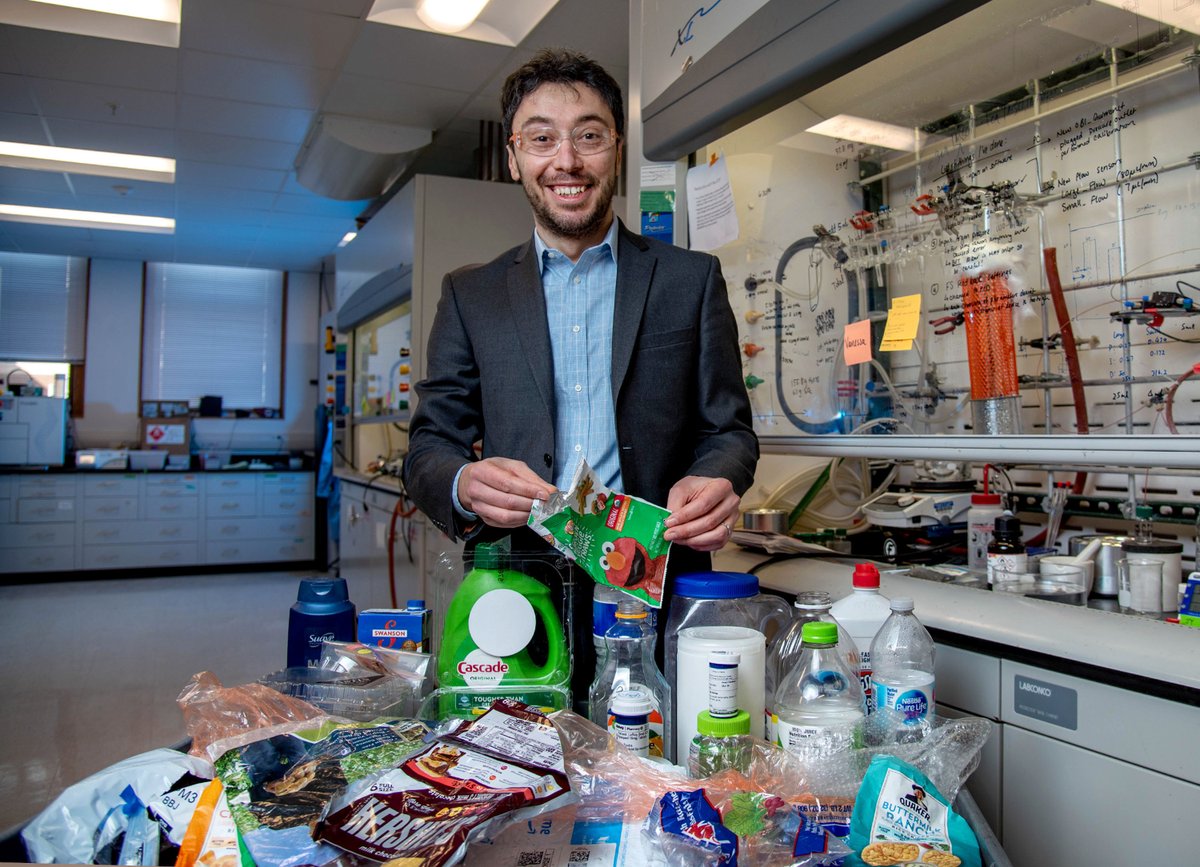 ChBE Illinois (@chbeillinois) on Twitter photo Our team has cracked upcycling the world's most produced plastic into the second most produced plastic.♻️
The scalable breakthrough reduces carbon emissions.⬇️🏭
News story: bit.ly/3rlm6QG
<a href="/acsJACS/">Journal of the American College of Surgeons (JACS)</a> paper: bit.ly/3RpV3OK
Original theory: bit.ly/3y5VVRQ Our team has cracked upcycling the world's most produced plastic into the second most produced plastic.♻️
The scalable breakthrough reduces carbon emissions.⬇️🏭
News story: bit.ly/3rlm6QG
<a href="/acsJACS/">Journal of the American College of Surgeons (JACS)</a> paper: bit.ly/3RpV3OK
Original theory: bit.ly/3y5VVRQ