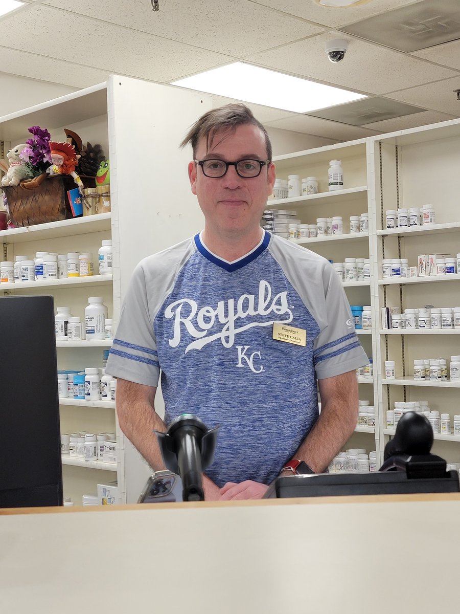 OPPriceChopper's tweet photo. Steve has been working at Overland Park Price Chopper for 22 years as our pharmacist! 

Come by and see our friendly neighborhood pharmacist and thank him for his service. 

Thanks for all you do Steve! https://t.co/Qbag6hdPpJ