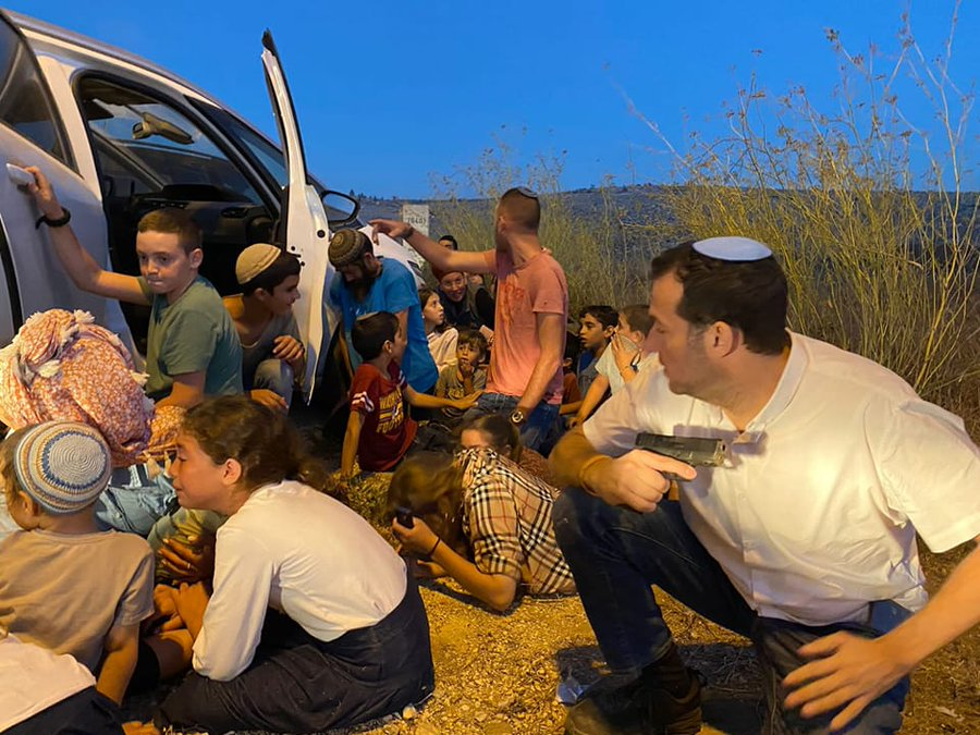 DawoudShira's tweet photo. Keep these families in prayer please. #Israel https://t.co/6yPbXtWKnv