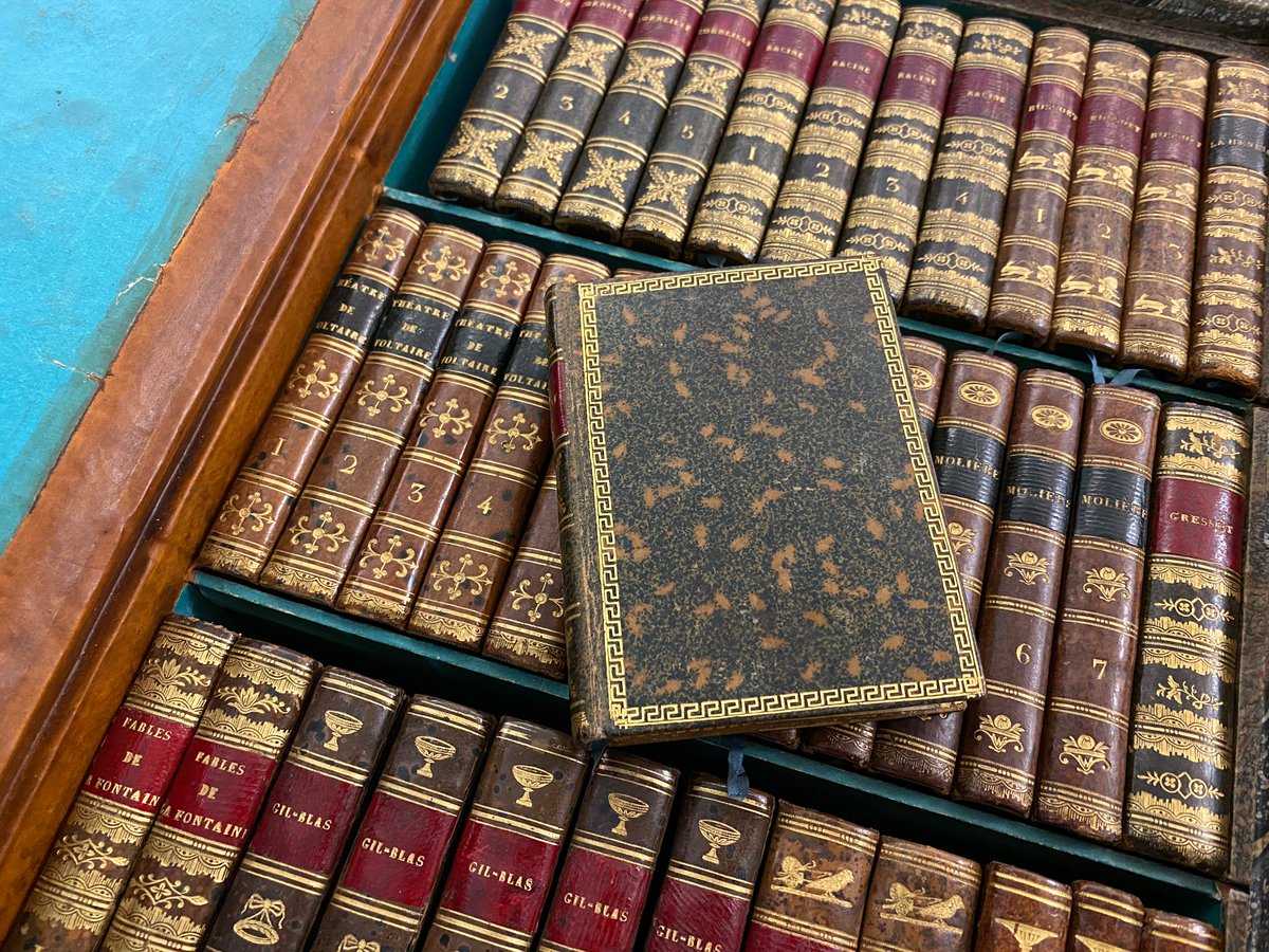 Un livre miniature de Charlotte Brontë daté de 1829 vendu plus d