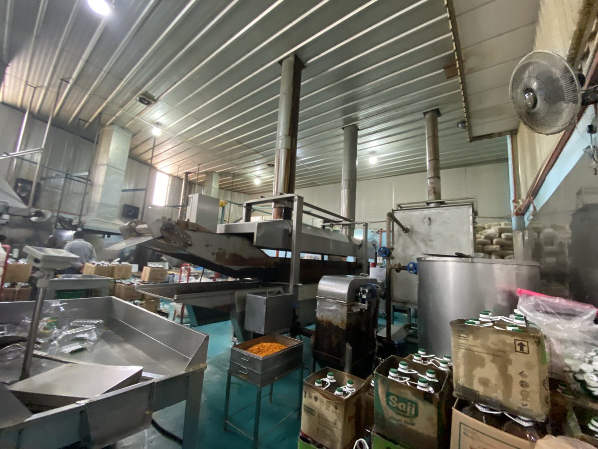 neyharica's tweet photo. On day 3, we were taken to visit and experience a groundnut factory, where we watched the manufacturing of Indian snacks like chips. Post that we shopped some Indian snake in a nearby shop. #audaciousdreamfoundation #GUSD #GlobalUnderstandingOfSustainableDevelopment https://t.co/LxubjeQYFo