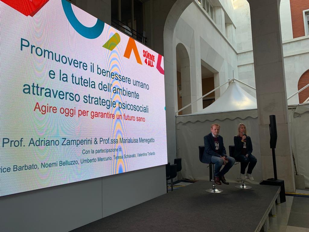 PsyViolenza's tweet photo. Grazie a tutt* i cittadini e le cittadine che hanno partecipato alla nostra #science talk in occasione delle iniziative #science4all @UniPadova https://t.co/MesZLGVrxE
