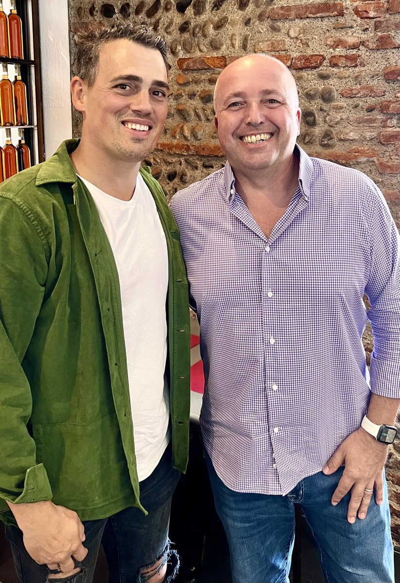 J’ai déjeuné avec @jubares qui, après 10+ ans en charge de la technologie au <a href="/StadeToulousain/">Stade Toulousain</a>, vient de lancer sa boîte de service informatique.

Il est sympa, très bon et fiable.

Vous pouvez aider un néo-entrepreneur en RT ou en taguant des amis qui ont des besoins.

Merci ❤️🖤