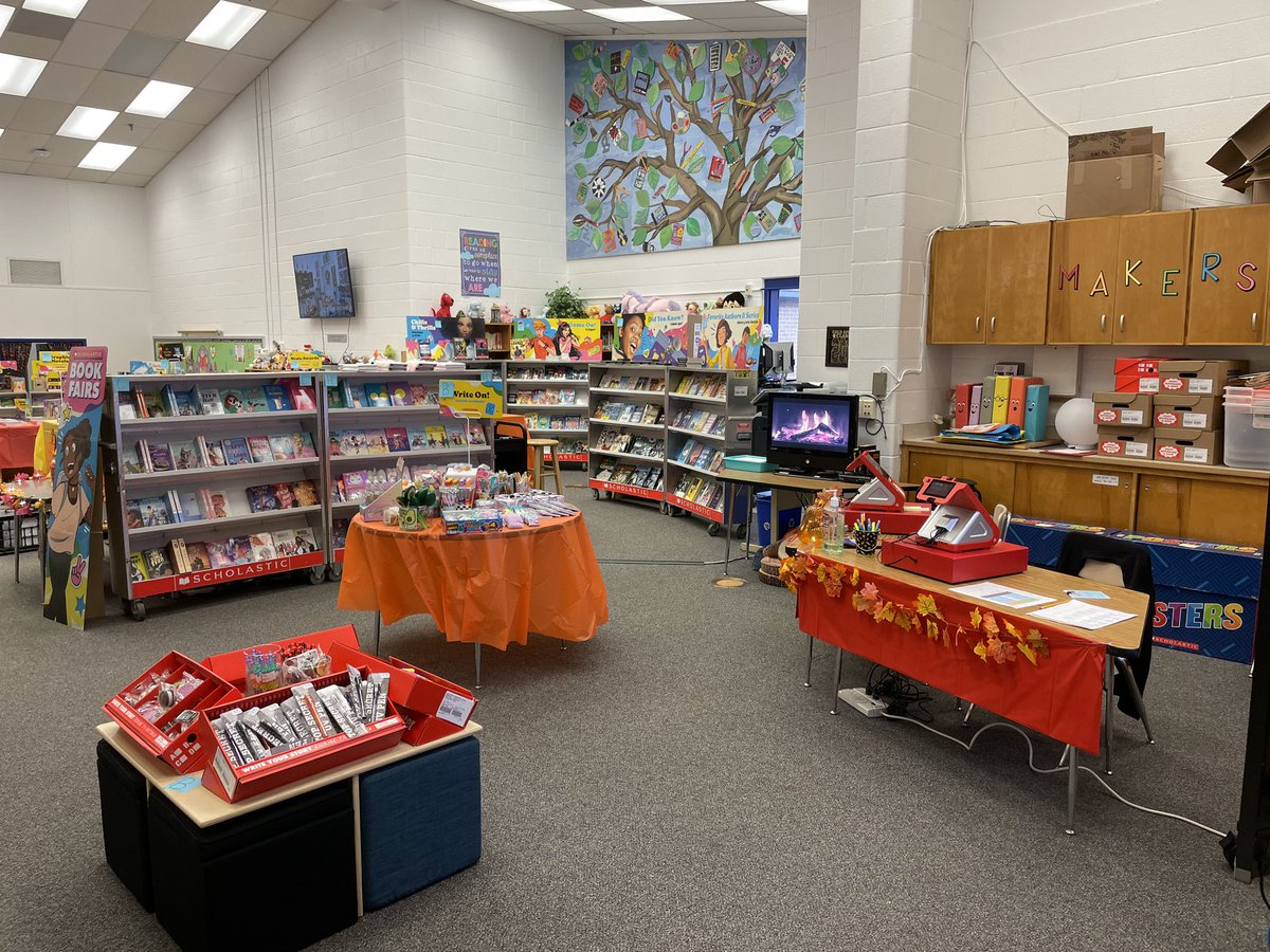 cseslibrary's tweet photo. The Fall Scholastic Book Fair is open and ready for shoppers! 🍂📚🎃 @NHambrecht https://t.co/nFq8qWEqTi