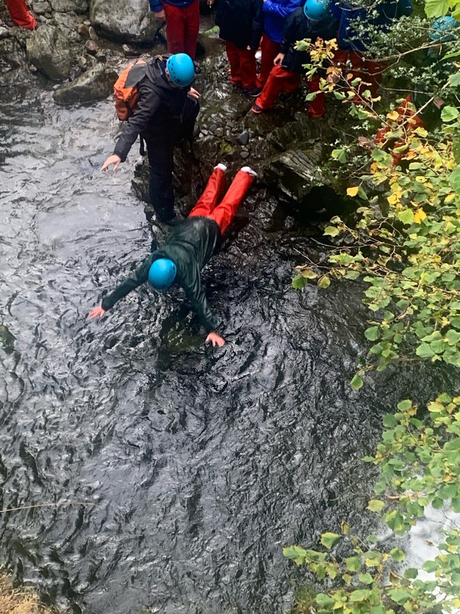 ColfesSchool's tweet photo. Year 7s enjoying gyhll scrambling in #BorrowdaleValley as part of their week-long #OutdoorPursuitsProgramme #LakeDistrict @lakedistrictnpa https://t.co/LEx3PFzUZo