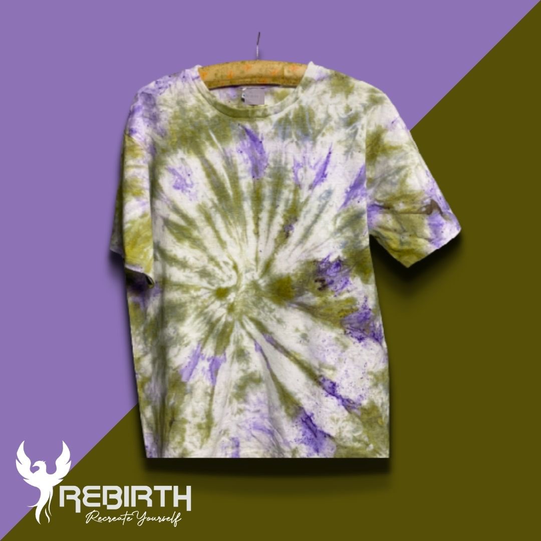 Rebirth_Tseleng's tweet photo. Tie-dye T-shirt and Sweater packages are available. Custom colours for baby showers, group travels and all your clothing brand needs . MOQ: 10
#nellym #sivngesi #fourways #streetwear #tshirtdesign #sweaterweather https://t.co/BAzK8yYqMl