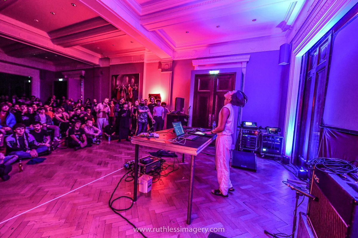 Ruth Medjber 📸⚡ tweet media