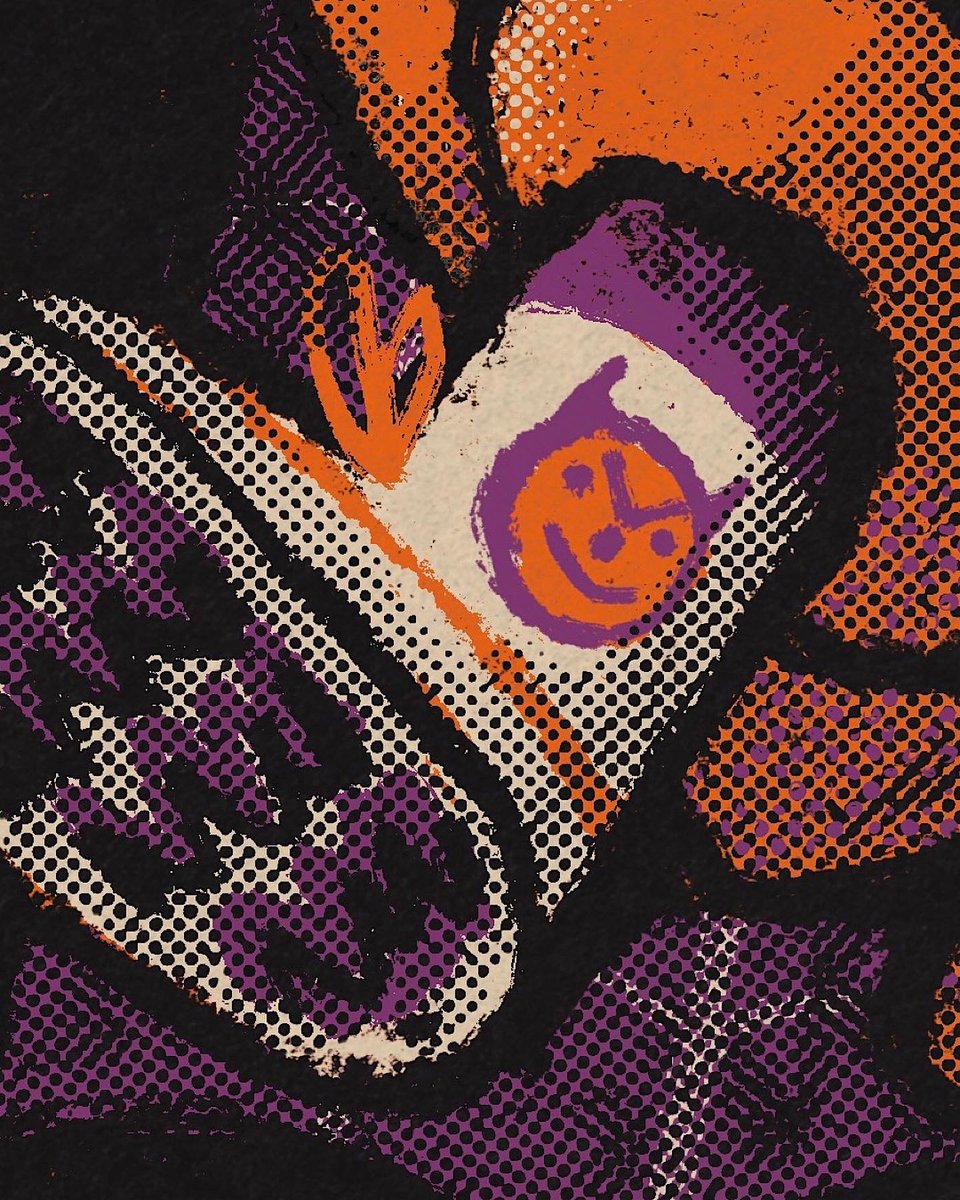 HiengTang's tweet photo. Happy Monday! It’s been some time since I drew a new thing! Spooky season is here and I’m working on a Halloween drop. Stay tuned!! I’ve been tirelessly restocking the tees, I have a few more tees to restock before moving onto shirts with sleeves. https://t.co/Ix5UetZsIa