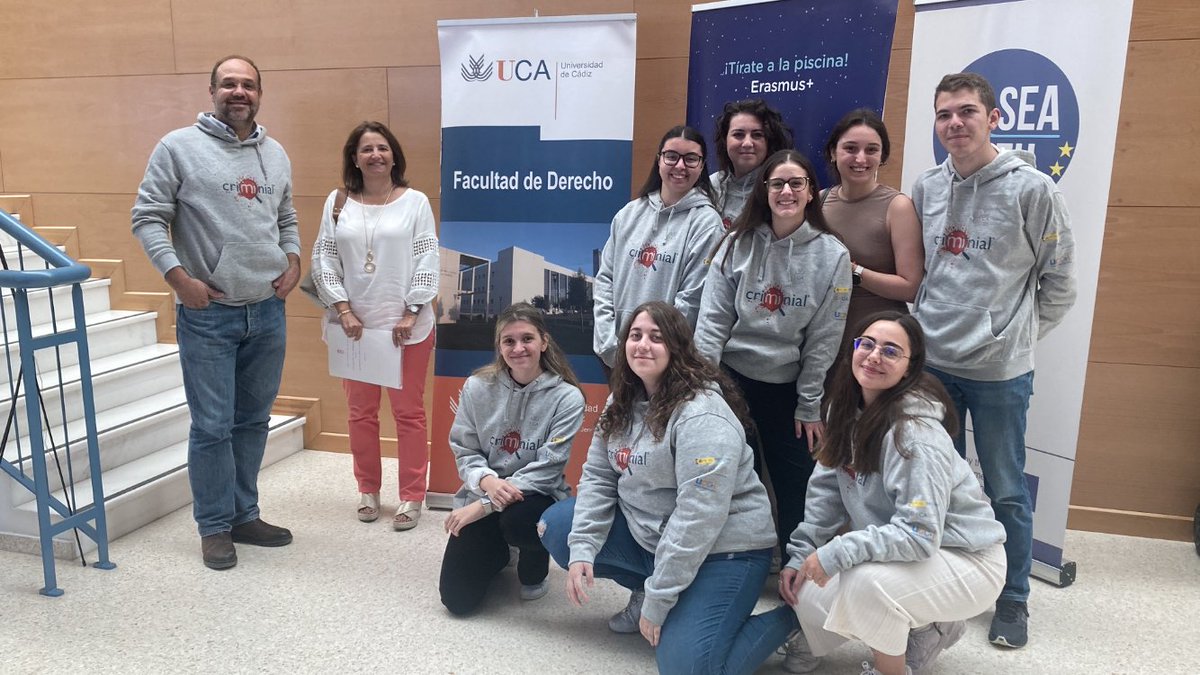 CriminialApp's tweet photo. ¡Os presentamos al equipo Criminial 2022-23!
El reto del equipo de este año será lanzar el juego que estará listo en unos días. ¡Qué año tan apasionante tenemos por delante!
Gracias @Divulga_UCA @derecho_uca @FECYT_Ciencia y @paidisej378 por todo el apoyo 😀 https://t.co/28X0LKE2rZ