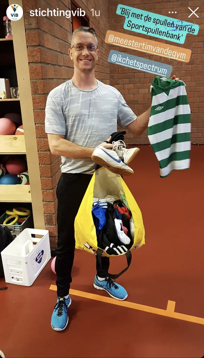 SportspullenNL's tweet photo. Complimenten voor @StichtingVIB Onder de bezielende leiding van topper Diego kunnen op veel plekken in Vlaardingen spullen ingeleverd worden. Maar juist óók de aanvraag voor sportspullen is top geregeld💚 #iedereendoetmee #sportvooriedereen https://t.co/HRzaa7T7mi