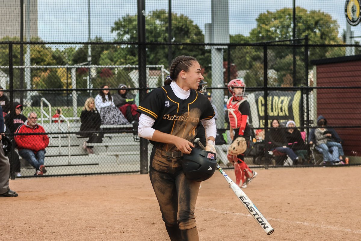 saintrosesb's tweet photo. That feeling when you hit a 2 RBI triple🤑😈 

Welcome back, @abbybehrikis https://t.co/rUZZplCs6T