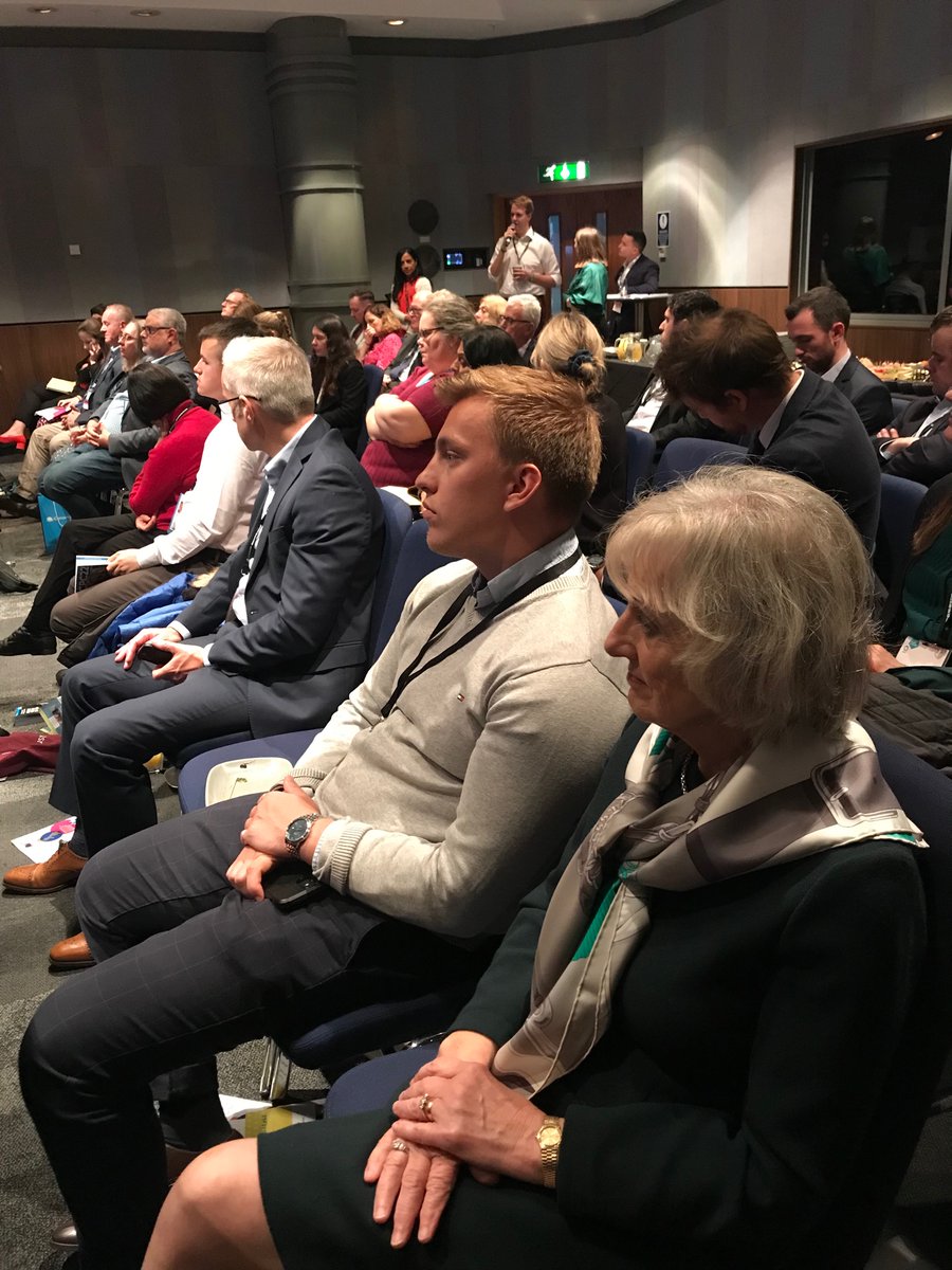 HC_Forum's tweet image. Lots of questions on #dementia from a very engaged audience @HC_Forum to panel including @JamesDavies MP, @markjamesmacd Sam Bolam from @tide_carers and Samantha Benham-Hermetz @AlzResearchUK #CPC22
