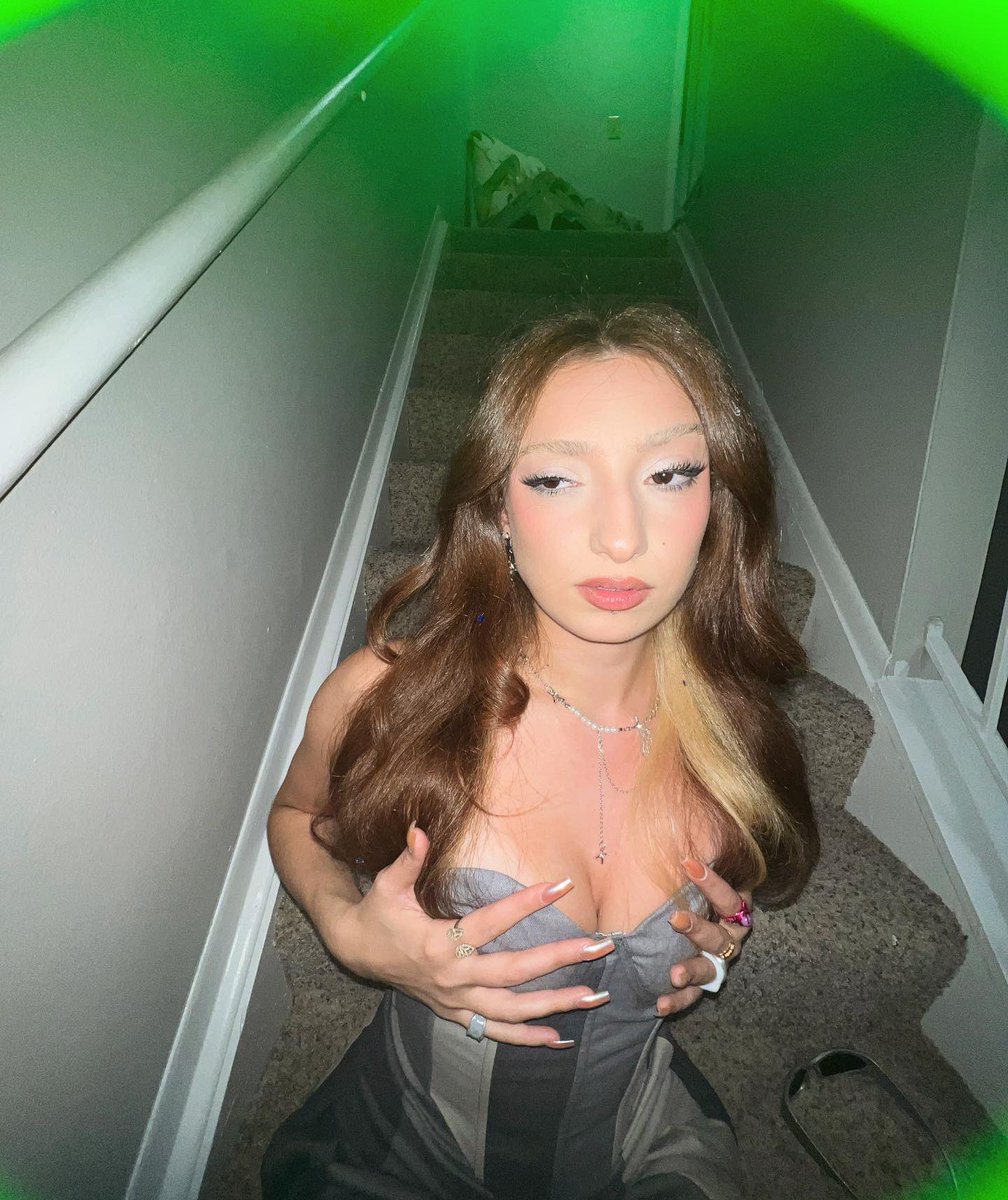 steftodeath's tweet image. 💫 Libra szn 🧚🏼‍♀️☄️💖