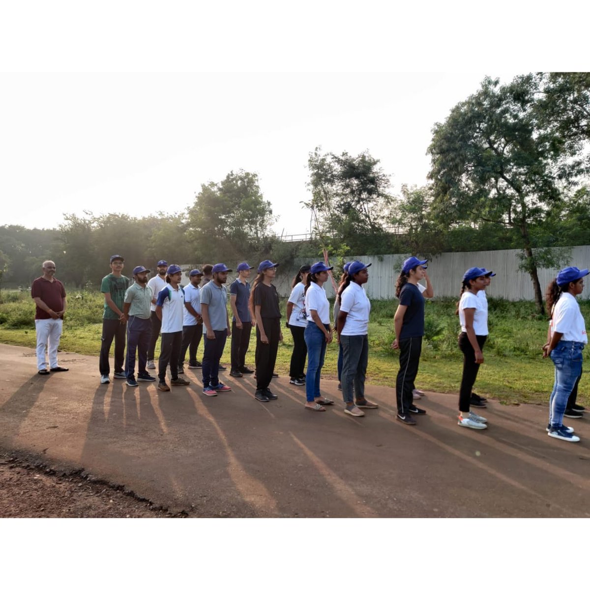 Nss_ssgi's tweet photo. Our #volunteers enthusiastically started the event with a warm-up session followed by running #2km in distance and wrapped up the event with #healthy #nutriments.
#NSSSSGI
#FITIndia
#FITIndiaRun
#NSS
#RunwithNSS
#FITIndiaMovement
#NSSSSTC
#India
#Chhattisgarh
#youth
#NSSCSVTU https://t.co/H4q6Tb1MWS