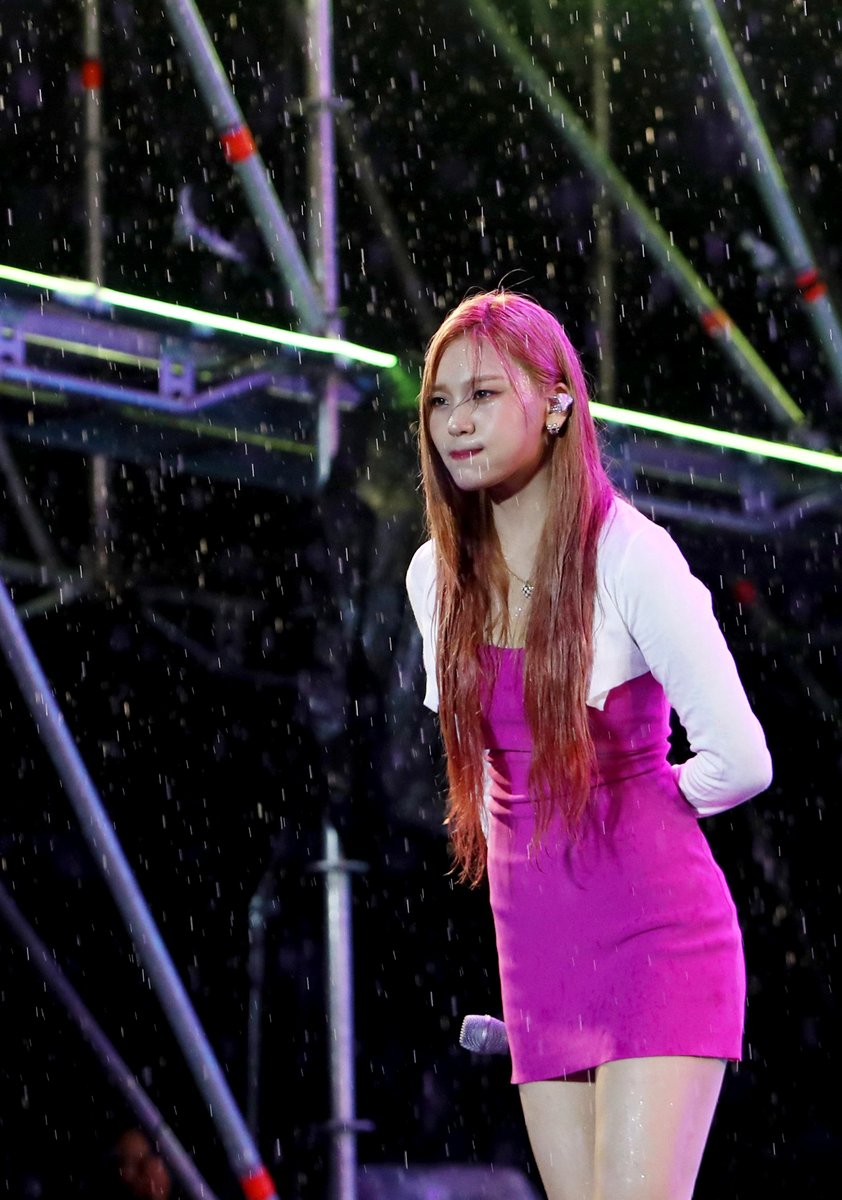 ฅ^•ﻌ•^ฅ | 𝕷𝖆 𝕷𝖆 𝕷𝖔𝖛𝖊 𝕸𝖊 | tweet media