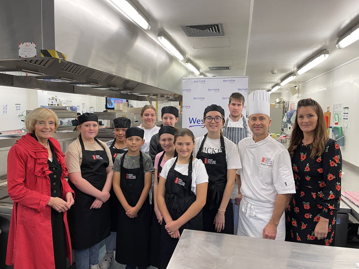West Suffolk College 🏳️🌈 (@westsuffolk) on Twitter photo Our Choose Hospitality competition Junior Chef winners have started their 8-week cookery course in <a href="/edmundsWSC/">Edmunds</a>!
Huge thanks to <a href="/SuffolkGrowth/">Suffolk Growth Partnership</a> and <a href="/West_Suffolk/">West Suffolk Council</a>, VENI Partnership and the European Social Fund for helping to make this possible! Our Choose Hospitality competition Junior Chef winners have started their 8-week cookery course in <a href="/edmundsWSC/">Edmunds</a>!
Huge thanks to <a href="/SuffolkGrowth/">Suffolk Growth Partnership</a> and <a href="/West_Suffolk/">West Suffolk Council</a>, VENI Partnership and the European Social Fund for helping to make this possible!