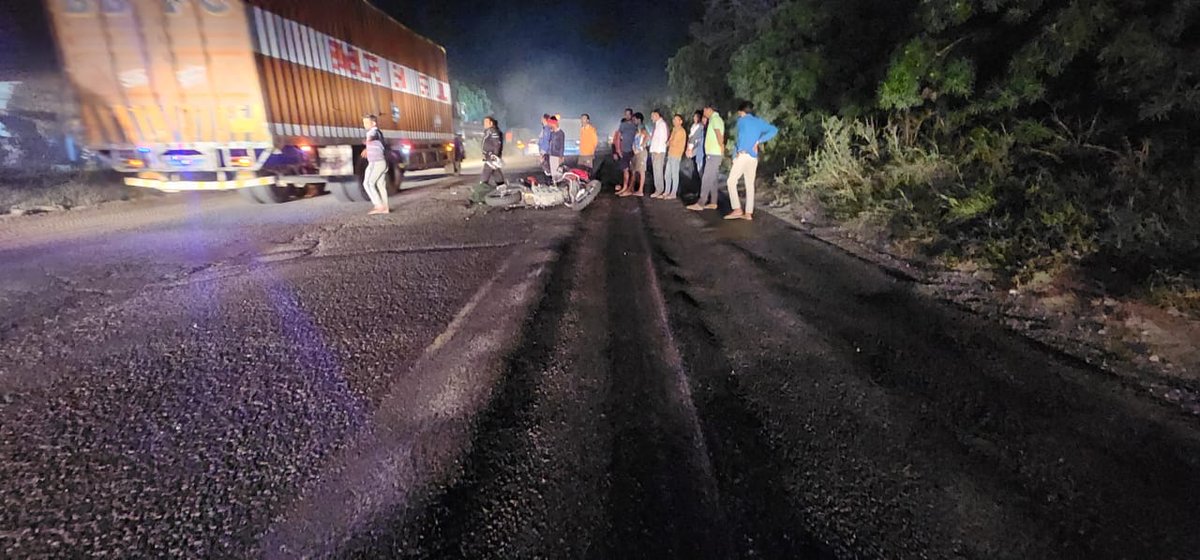 Lost my brother last night in a motorcycle accident on Jaipur Delhi highway ,as he tried to come out of a cavity on NH 48..potholed, craters,depression, how many more before we correct this <a href="/nitin_gadkari/">Nitin Gadkari</a> <a href="/mlkhattar/">Manohar Lal</a> <a href="/ashokgehlot51/">Ashok Gehlot</a>