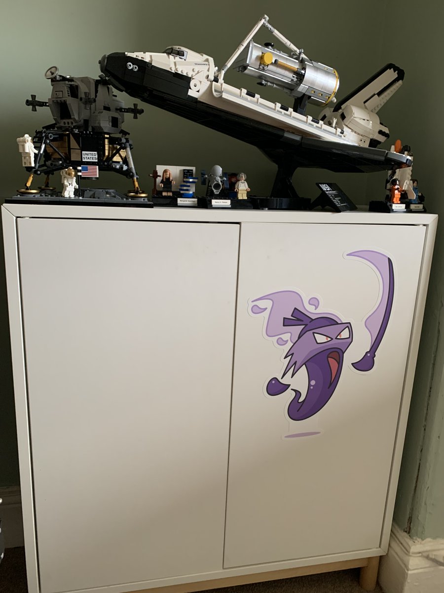 Every cupboard needs a genuine @AndyCarolan on it 🙃