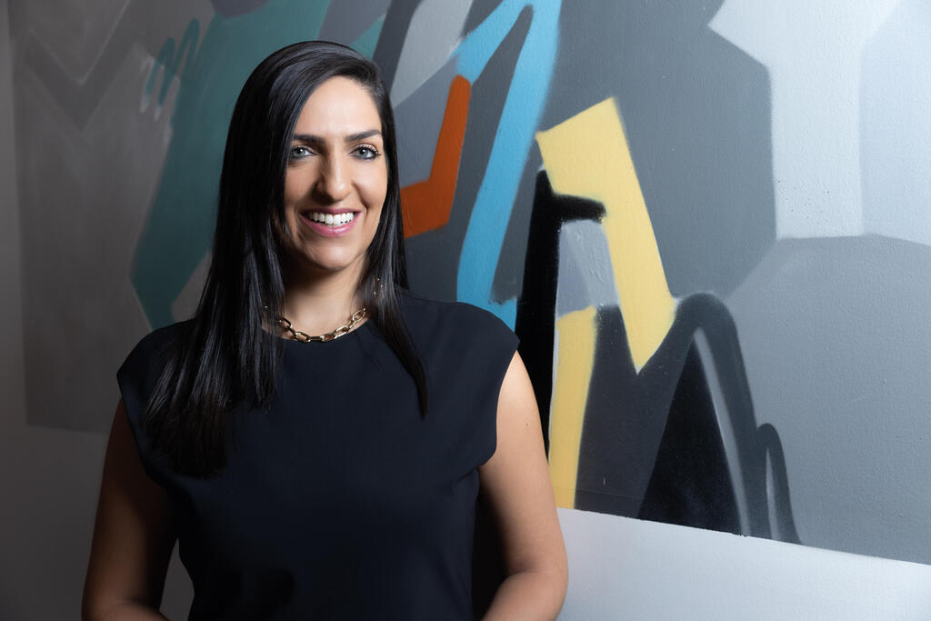 Onyxia was founded by Sivan Tehila (pictured). She is the CEO of Onyxia, an Israeli startup which has developed an AI-powered cybersecurity strategy and performance platform. They recently have raised $5 million in Seed fundraising! calcalistech.com/ctechnews/arti…