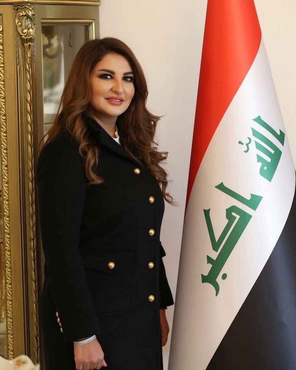 نعم إنه يومنا يوم العراق اليوم الوطني .. وطني حبيبي أتمنى لك دائما السعادة و العزة .. أتمنى لك زمنا خاليا من الشدائد و الصعاب .. أتمنى لك زهورا و أراضي ذات أشكال جميلة .. يا بسمة العمر أعشقك .. أشتاق لك كثيرا و لكن أعلم سوف اكون بالقرب منك قريبا 🇮🇶 
 #العيد_الوطني_العراقي