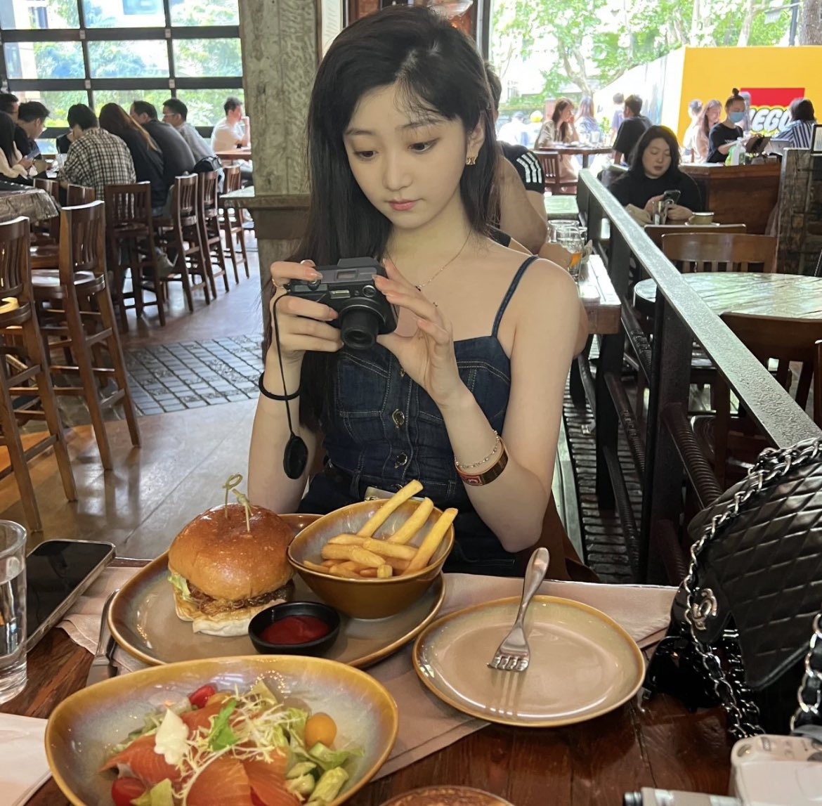 XianTian668's tweet photo. 假装在国外度个假💕 https://t.co/ecCIN86dzq