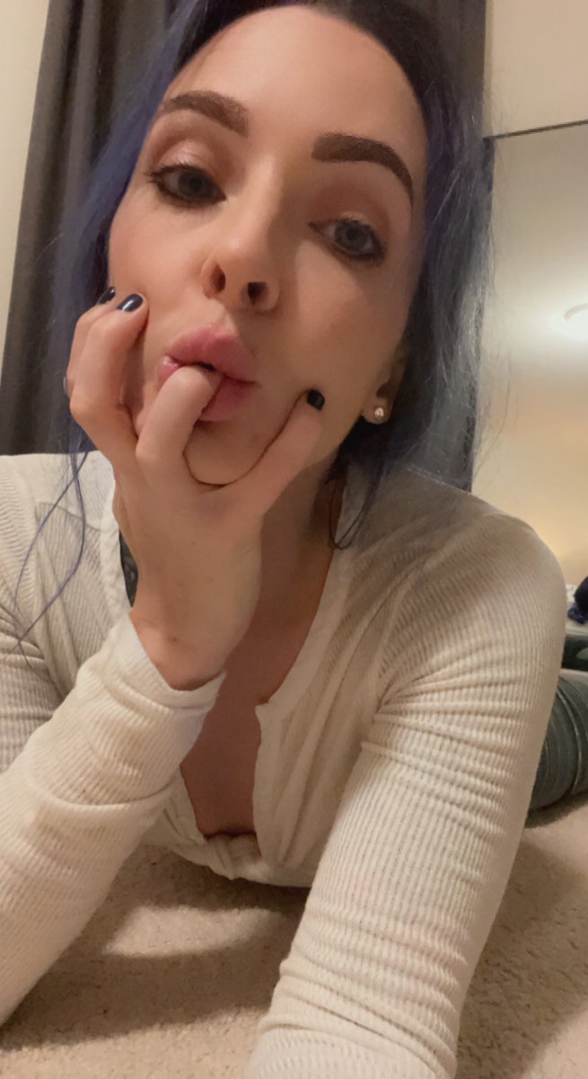 MistressRavene1's tweet photo. Come check out my profile on IWC where you spy inside my boudoir and request personalized content. 🥰#MILF #Dominatrix #Erotica #Kink #Fetish #RolePlay 😘https://t.co/kxFYGP6rAz
😈 OVER 18 only!!!! https://t.co/Q4wnpt9oeU