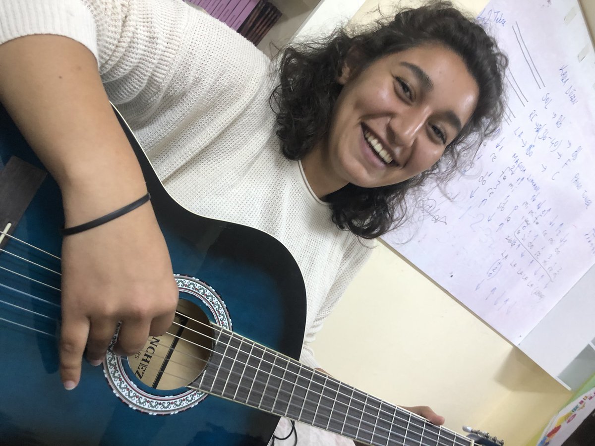 CorumGM's tweet photo. 🎵Hey genç!
Yeteneğini keşfetmek istiyorsan sen de katıl bu ekibe..😉🎸
#GitarEgitimi
#GenclikMerkezi
#GSBGM https://t.co/PMTzYuEjbu