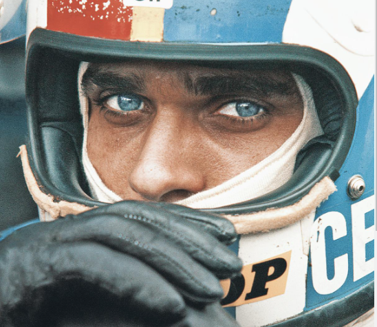 F1Meddahi's tweet photo. Bugün François Cevert'in aramızdan ayrılışının 49. yılı. Geleceği parlak, karizmatik ve gözü kara bu adamın hikayesi, ilk duyduğumdan bu yana beni hep etkilemiştir. Kısa hayatına, kısaca göz atmak için link 👇

https://t.co/Zmka7SDEMi

#F1 #Formula1 #JapaneseGP https://t.co/rnvFeaUOOl