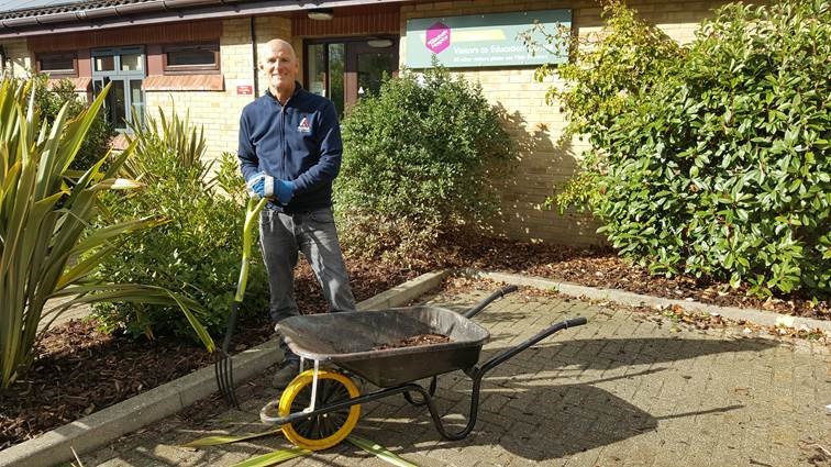 StElizabethHosp's tweet photo. Thank you to Mark Bateman, from Aura Brand Solutions Ltd, who volunteered his time to help our Gardening Volunteer Team at the hospice last week.

Find our #volunteering opportunities by visiting our volunteering campaign - https://t.co/FvKh81j9mC

#Charity #SupportOurShops https://t.co/TGqvsKwDBY