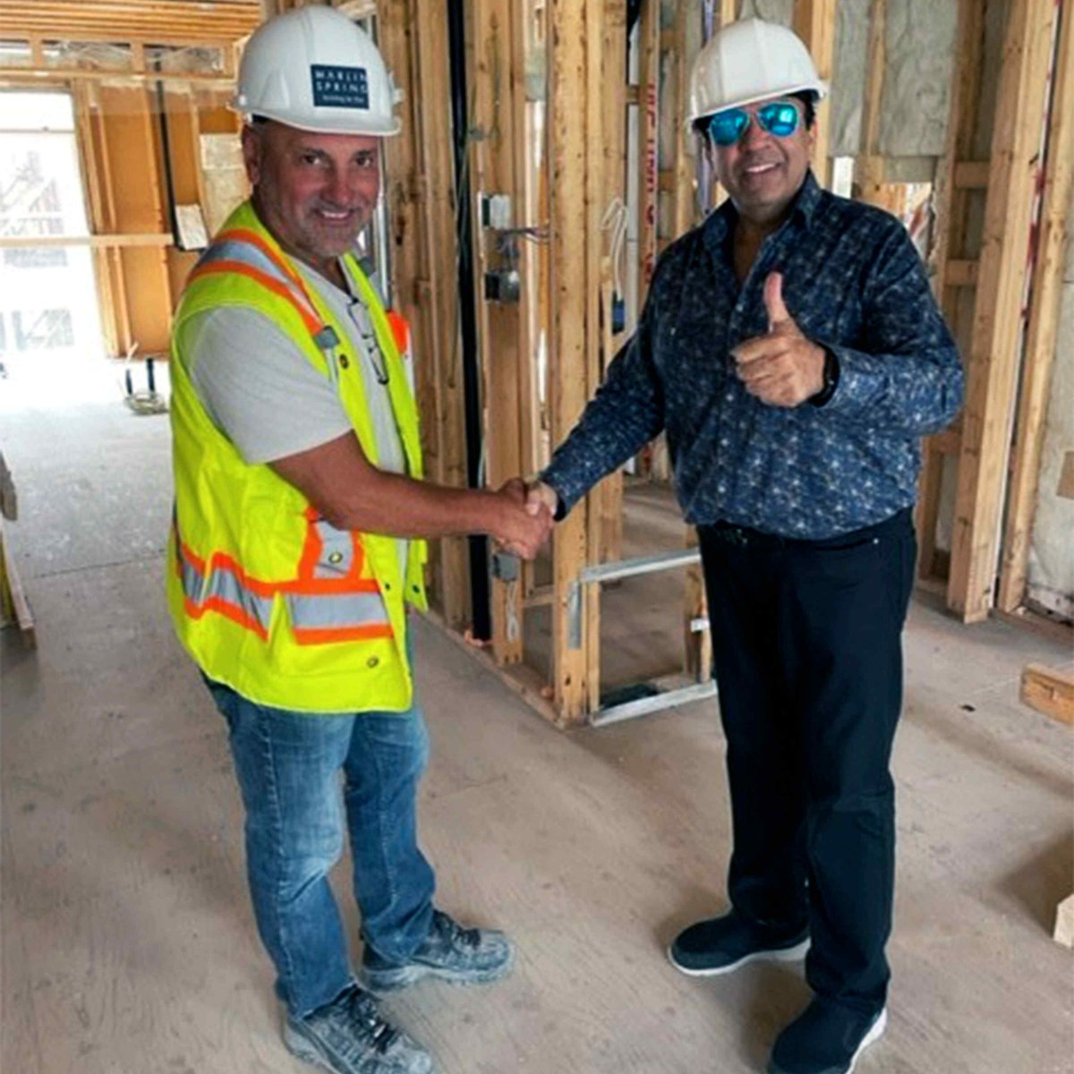 We recently welcomed homeowners at Symphony Towns in Oshawa to get their first glimpse of their homes! Frame Walks are one of the key milestones in the buying journey and part of our legendary customer experience!