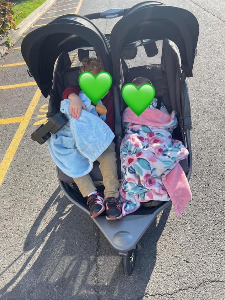 TheMikeEllis's tweet photo. Even after the death of her husband, a blind #Spokane, Washington woman is a foster mom and going to college. https://t.co/ODNENtJ26S @Goodable https://t.co/eXDpkasEqj