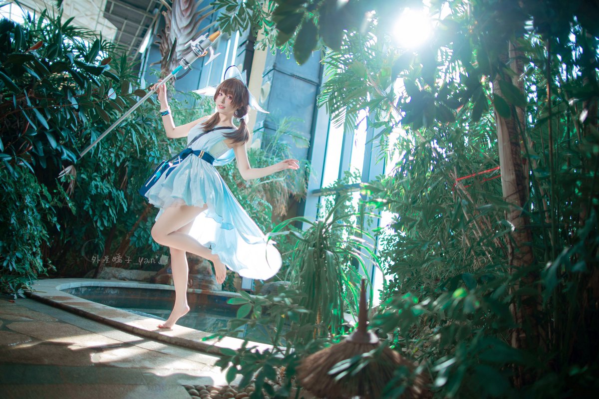 yan_nekoneko's tweet photo. “💙🔹节约用水，是该节约用水，可是，大浴场还是保留着吧？🔹💧”

#アークナイツ #Arknights #Purestream #cosplay #コスプレ https://t.co/UeGQyGd44n