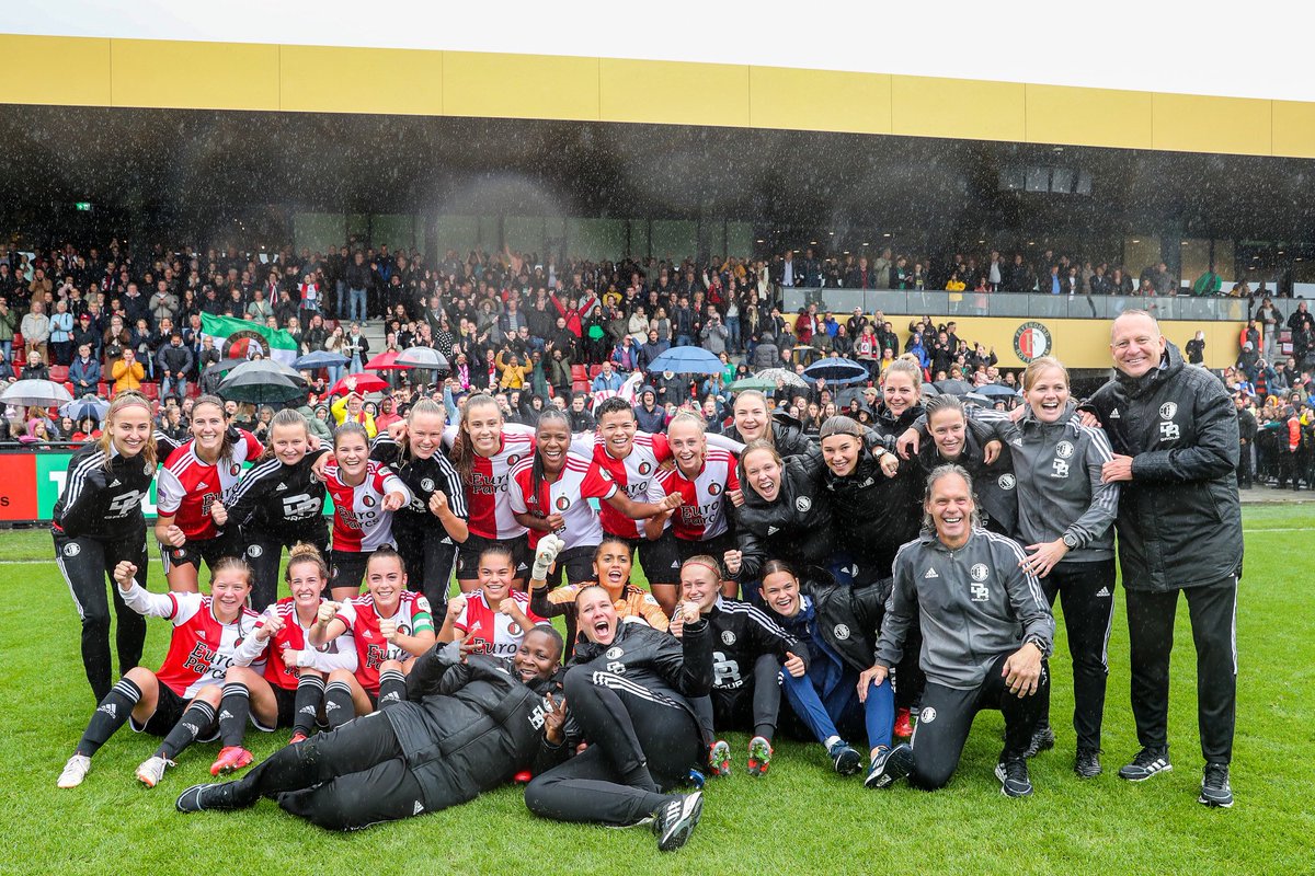 𝓞𝓷 𝓽𝓱𝓲𝓼 𝓭𝓪𝔂 in 2021... 😍

#FeyenoordV1