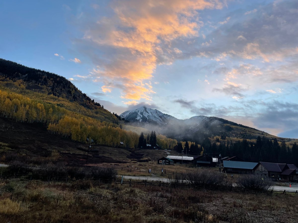 Fall fieldwork in Coal Creek/CB/Gothic did not disappoint……wopila (incredibly grateful) for the opportunity to study the interplay of SW - GW interactions &amp; metal fate and transport in such a beautiful alpine setting 📍 Ute Land