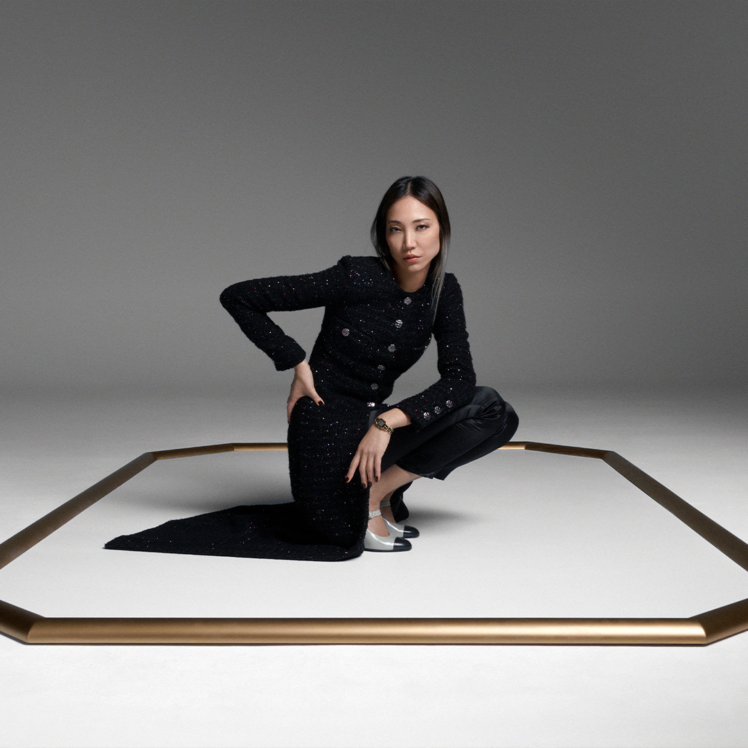 CHANEL's tweet image. The case of the PREMIÈRE ÉDITION ORIGINALE watch evokes the stopper of the N°5 fragrance bottle as well as the octagonal shape of Place Vendôme. 

Learn more on chanel.com/-Premiere_TW7_…

#CHANELPremiere #CHANELWatches