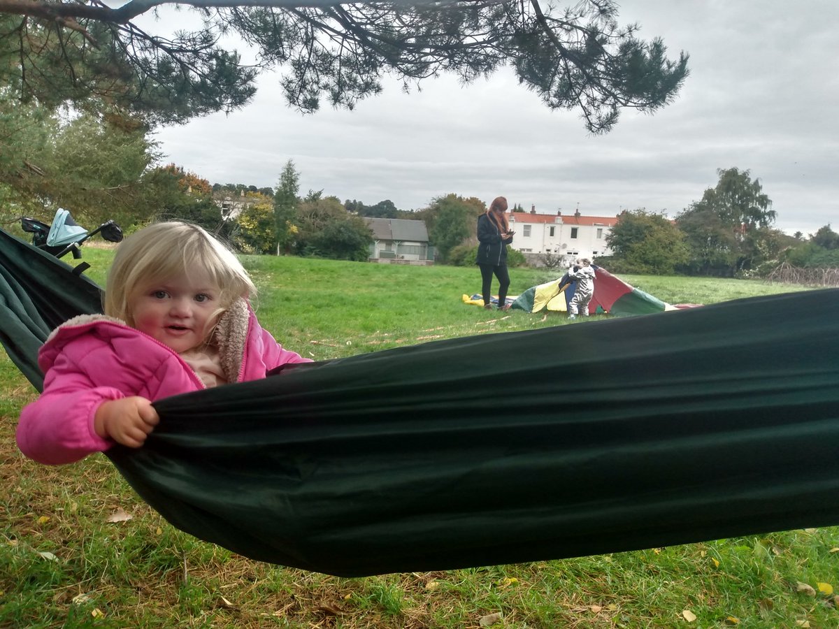 Autumnal #natureplay collecting pinecones, crochet pumpkins, apples. Also play with a parachute, hammocks, mudkitchen @PeepleCentre @PlayScotland @DadsRockOrg @Thrive_Outdoors #outdoors #Outdoorplay #nature #playmatters #lovenaturewithgreenteam #outdoorplayistheway